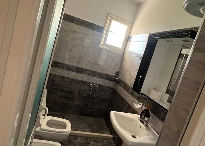 Greison Daire Avlonya